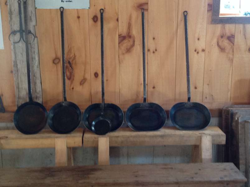 Hand-forged Long Handled pans